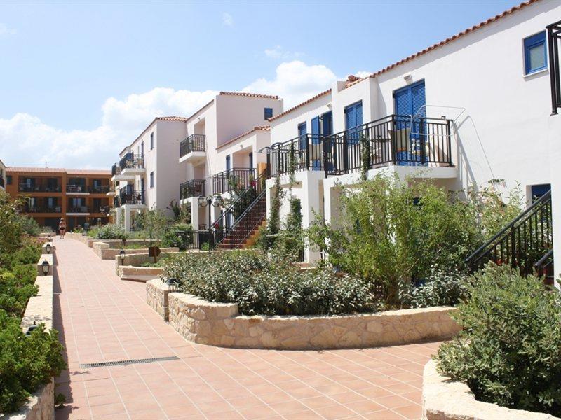 Margarita Beach Hotel Agia Marina Exterior foto